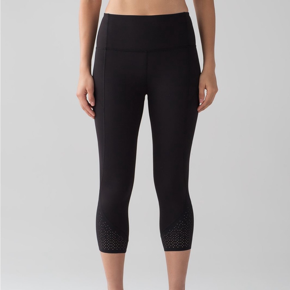Lululemon Anew crop legging - Like New